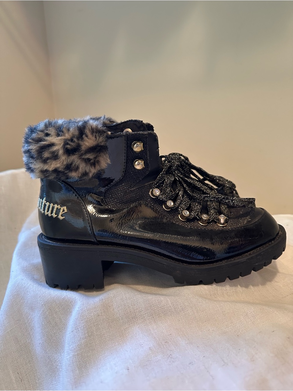 Juicy Couture Indulgence Black Combat Boots Faux Fur Leopard Y2K Indie Sleaze 7M